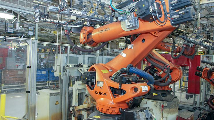 3 KUKA KR 210 R3100 ultra Industrial Robot