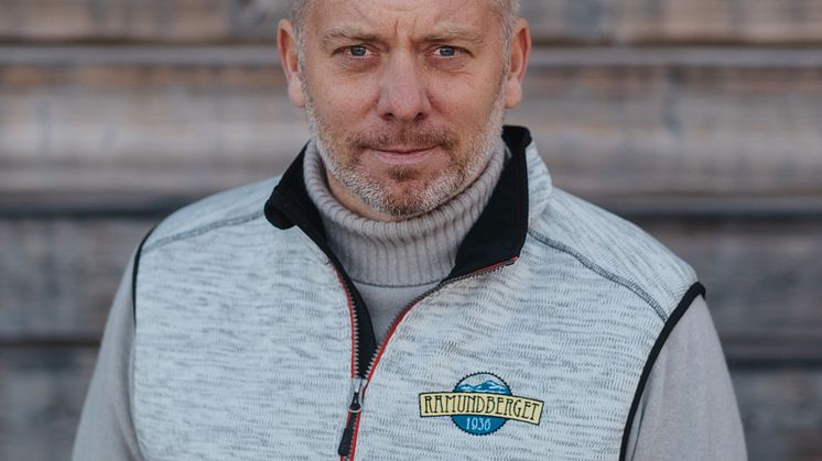 Måns J