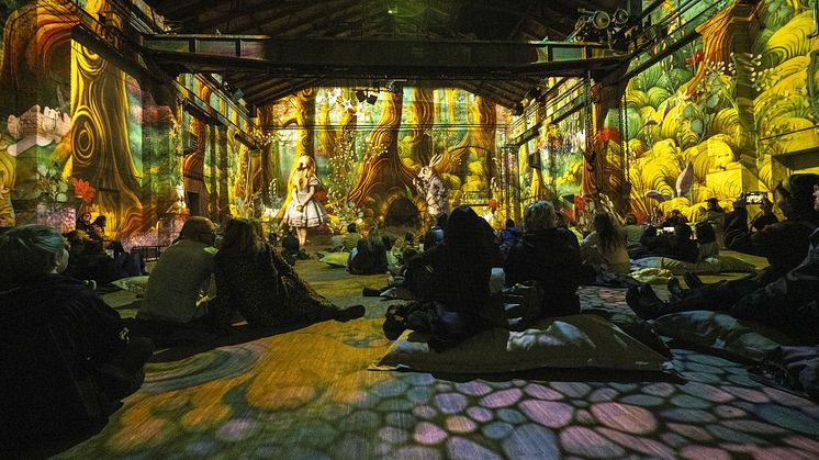 Immersive Show "Das Wunderland von Alice" im Kunstkraftwerk Leipzig - Foto: Luca Migliore