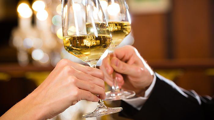 Arvid Nordquist inleder samarbete med MRG Wines – med vision att förändra synen på alkoholkonsumtion och förändra dryckeskulturen