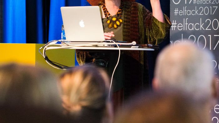 Ljusikonen Janet Lennox Moyer lockade storpublik.
