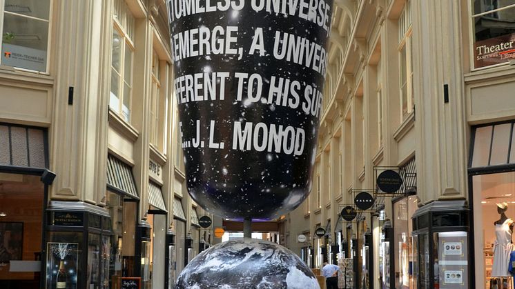 Ausstellung "KONNEXIONEN" - "Ausrufezeichen" - Mädler-Passage Leipzig