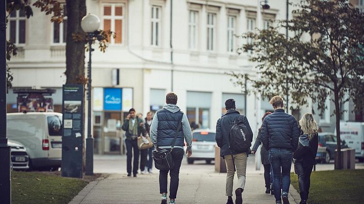 Trygghetsfrågorna står högt upp på stadens agenda och stadsledningsförvaltningen föreslår nu att det tillförs ytterligare närmare 5,5 miljoner kronor för trygghetsskapande åtgärder.