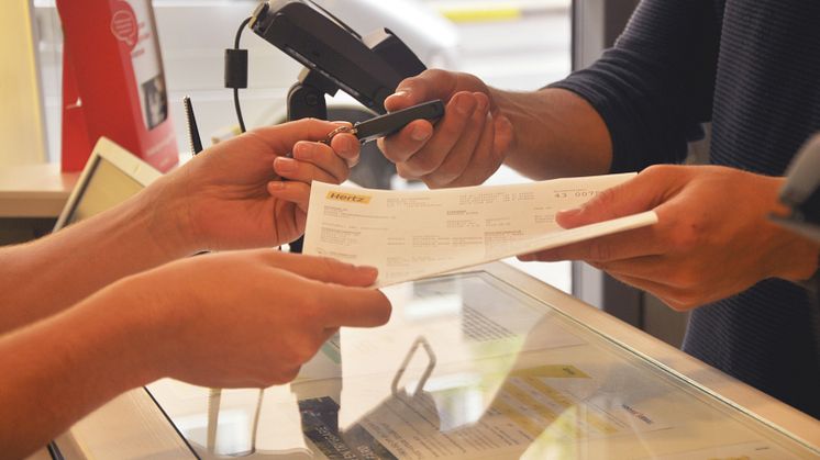 Hertz blir prioriterad hyrbilsleverantör till statliga verk och myndigheter.