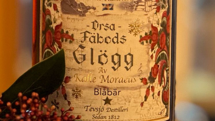 Nu släpps "Orsa fäbodsglögg" av Kalle Moraeus och Tevsjö destilleri!