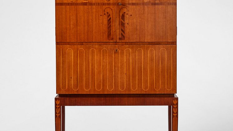 Bar cabinet by Axel Einar Hjorth