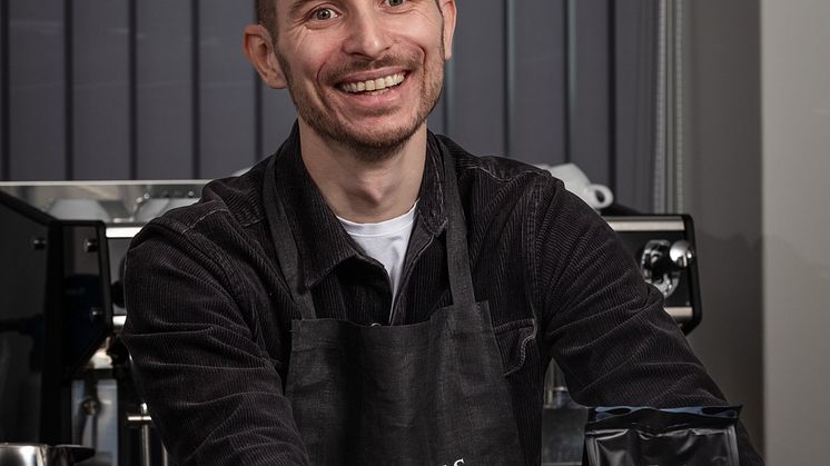 Lakis Psomas tävlar i svenska kaffemästerskapen