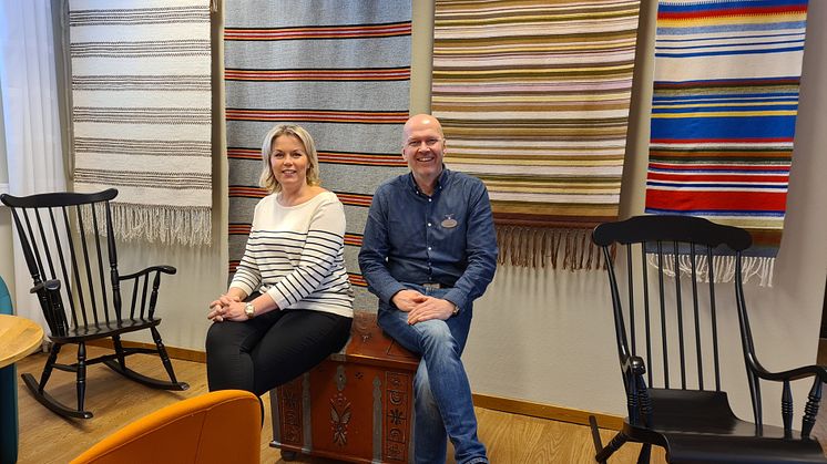 Pilvi Ryökkynen, utbildningschef för byggutbildningarna och Leif Pääjärvi, utbildningsstrateg känner sig taggade till tusen.