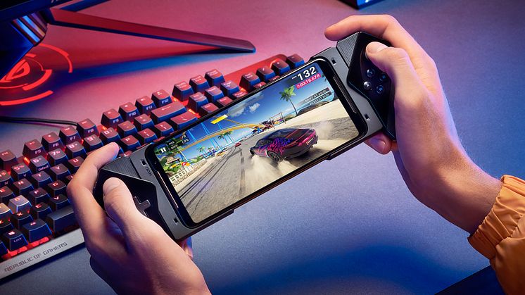 ROG_Phone-II_3_Hi-Res_2100x1500px_Final