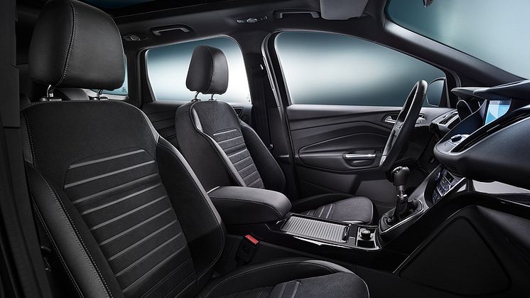 Ford viser ny sportslig og elegant Kuga med SYNC 3. Her med interiørbilde