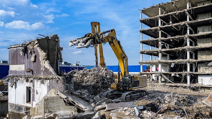 When buildings are demolished, a lot of rubble is produced that is recycled to save resources. (© CL-Medien/Shutterstock.com).