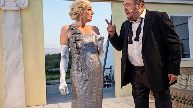 The Sound of Music 8: Elsebeth Dreisig, Tommy Kenter. Foto: Esben Salling
