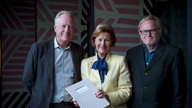 H.M. Dronning Sonja, Ørnulf Opdahl og Stein Olav Henrichsen. Foto: Rena Li, Munchmuseet