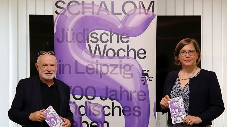 Küf Kaufmann und Dr. Skadi Jennicke stellen das Programm der Jüdischen Woche 2021 vor - Foto: Julia Franke