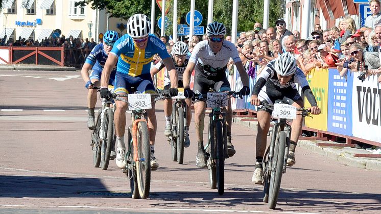 Jennie Stenerhag and Lucas Eriksson won Cykelvasan 2016