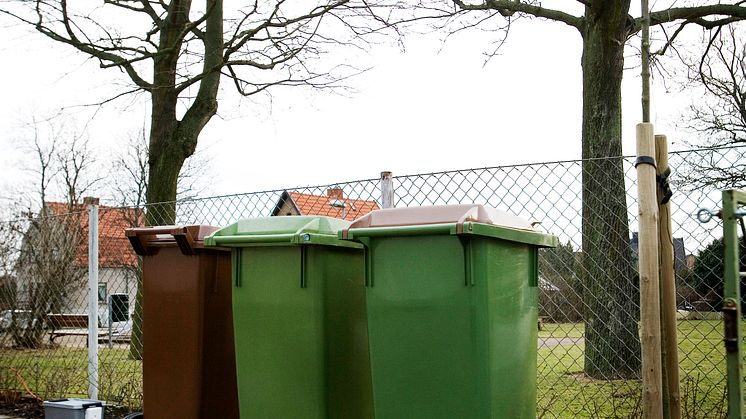 Villakärl för matavfall, restavfall och trädgårdsavfall