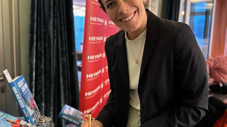 Susann Beucke präsentiert ihr erstes Buch_Gegen den Wind (c)privat.jpeg