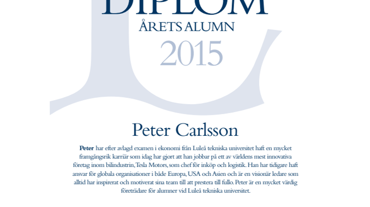 Peter Carlsson, inköpschef Tesla, får pris av Luleå tekniska universitet