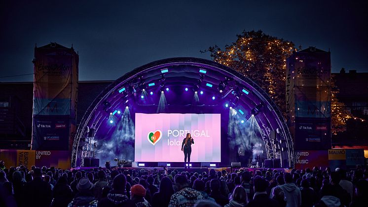 iolanda från Portugal sjunger i Eurovision Village i Folkets park. Foto: Jonathan Strömberg