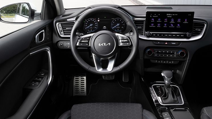 Ceed PE interior_1