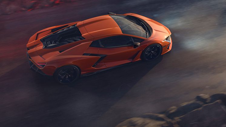 Lamborghini Revuelto