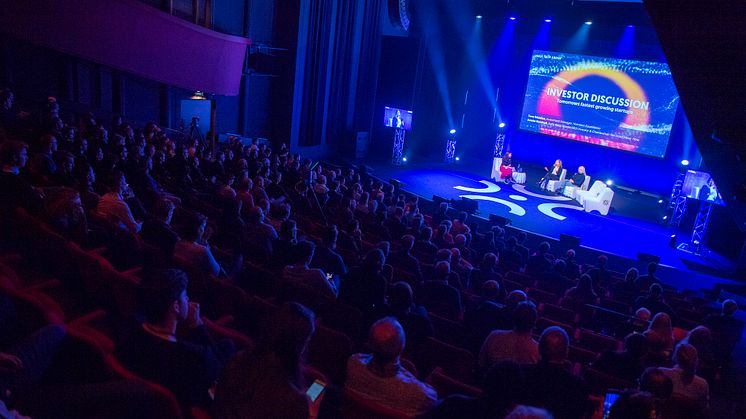 Umeå Tech Arena är ett återkommande event av och för innovationsnördar och techentusiaster. Varje gång samlas 400 personer - eller tittar via länk - för att gräva i tech-ig trender och nya möjligheter för innovationssamarbeten och affärer. 