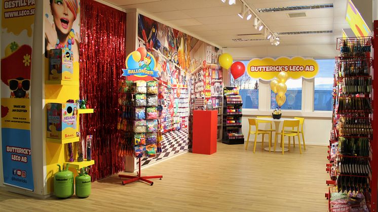 Showroom Butterick's Leco Norwegian Toy House