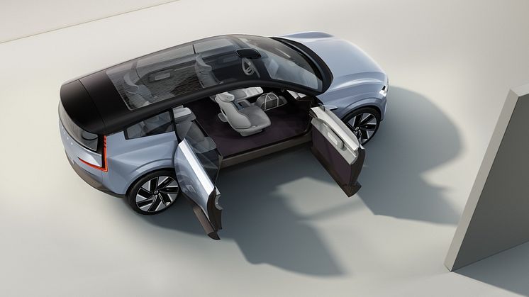Volvo Concept Recharge.jpg