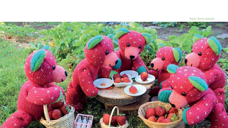 Bärenherz-Kalender 2015: Jeder Monat präsentiert bunte Strickbärchen in Aktion