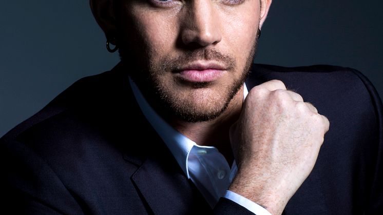 Adam Lambert släpper efterlängtat album The Original High den 16 juni - första singeln “Ghost Town” ute idag