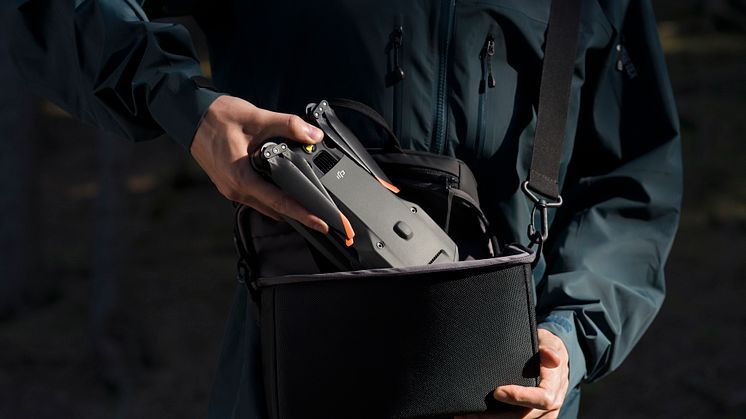 M3T put in shoulder bag