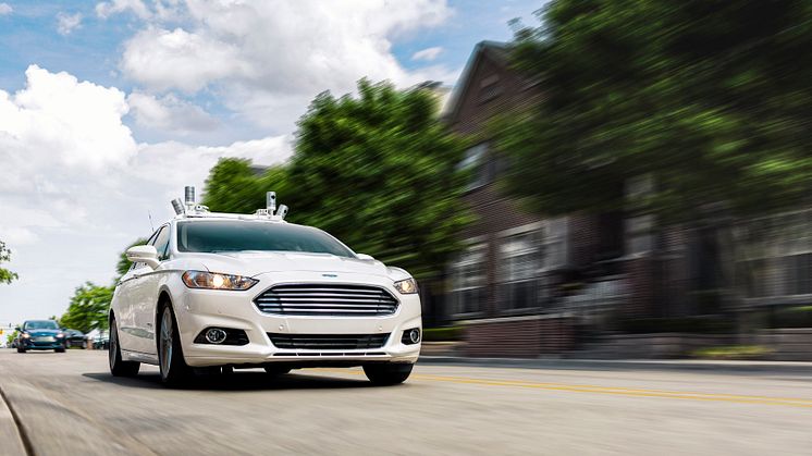 A Ford célja, hogy 2021-re megalkossa a telekocsi-szolgáltatásra alkalmas önjáró autót; a vállalat új technológiai cégekbe ruház be, és megduplázza a szilícium-völgyi csapat létszámát