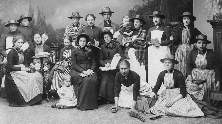Hedvig_Lagercrantz_&_Slumsystrarna_1891_
