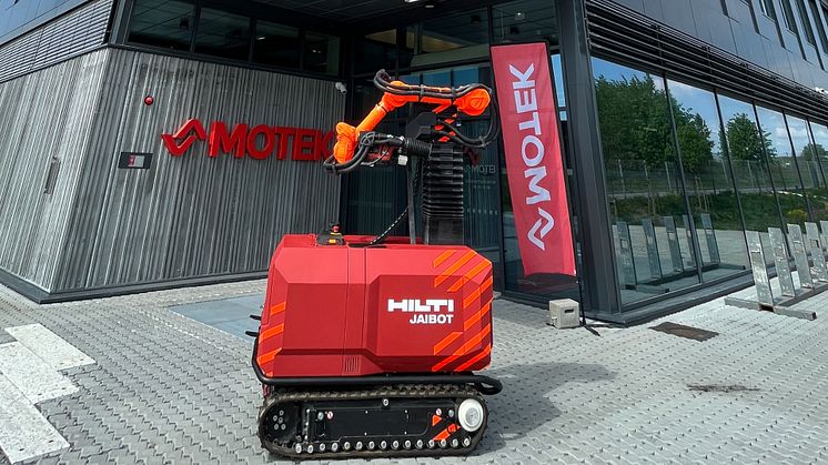 Hilti Jaibot foran Motek sitt hovedkontor i Oslo