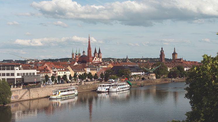 The banks of the Main river 