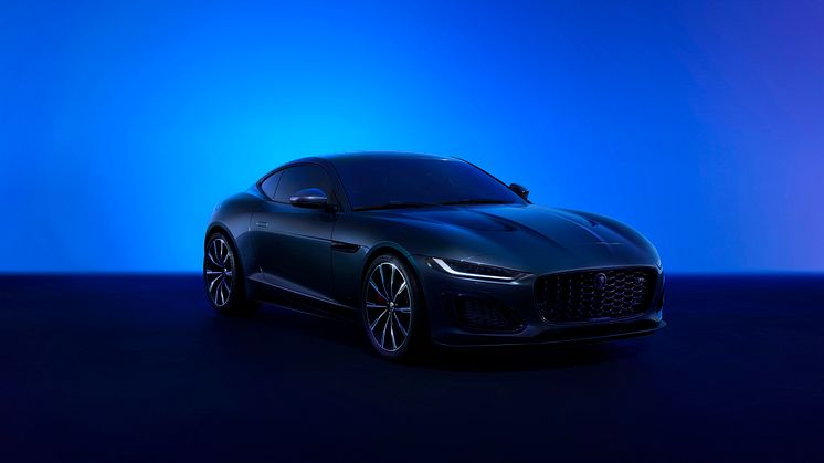 Jaguar F-TYPE  feirer 75 år og sin siste modellåroppdatering