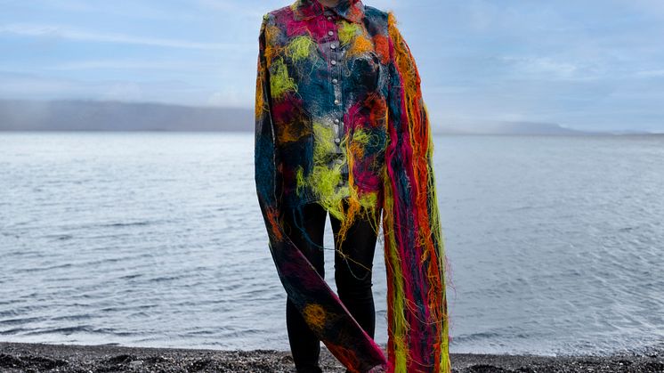 DEBUT. Dear Sara släpper singeln ”Something You Should Know” - en stark och atmosfärisk låt ackompanjerad av en unik röst