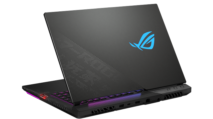 ROG Strix SCAR 15_03.png