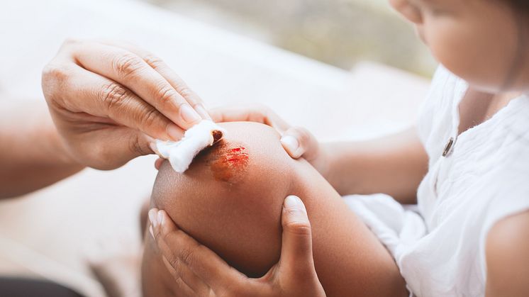 Unsere Haut verfügt über faszinierende Selbstheilungskräfte, aber manchmal benötigt sie ein wenig Unterstützung. / Bild: iStock 1011642792