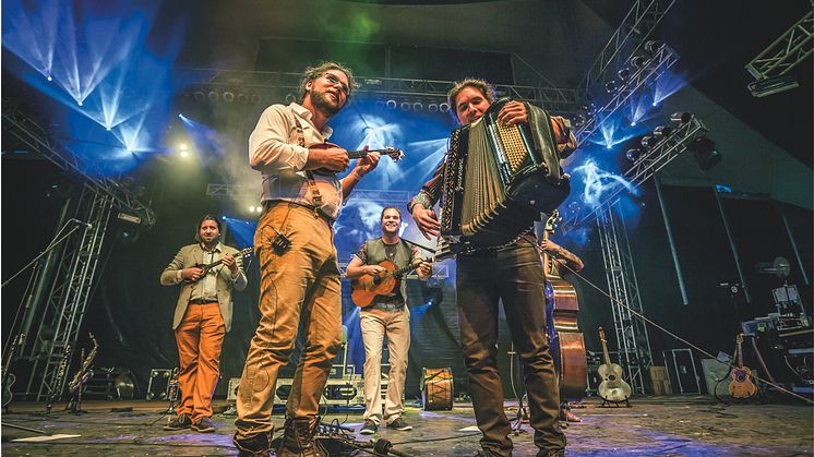 Söndörgő – tre bröder och en kusin bjuder på ungersk folkmusik av världsklass!