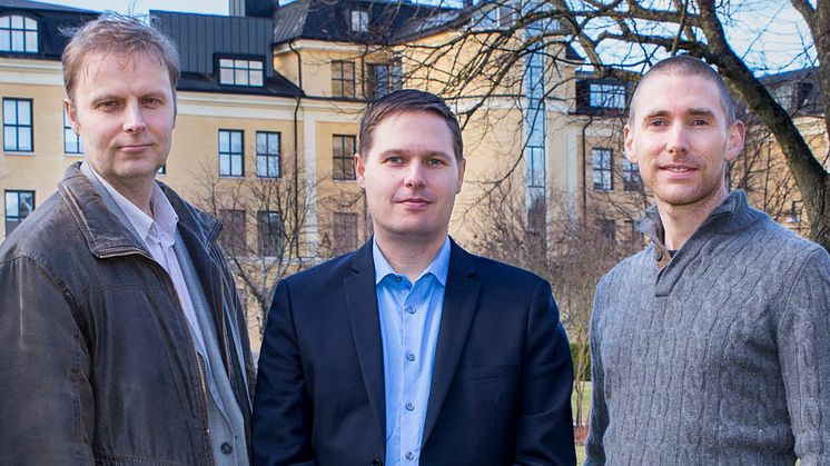 Jim Andersén i mitten, biträdande professor i företagsekonomi på Högskolan i Skövde, leder projektet ”Hållbar lönsamhet och lönsam hållbarhet” som vänder sig till små och medelstora företag.
