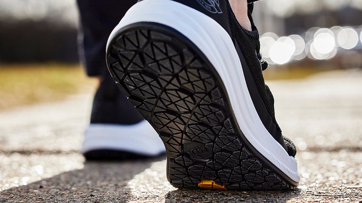 Den danske skoproducent Sika Footwear har leveret sko til et nyt stort studie om skridsikkerhed. Studiet skal nedbringe antallet af arbejdsulykker. Foto: PR.