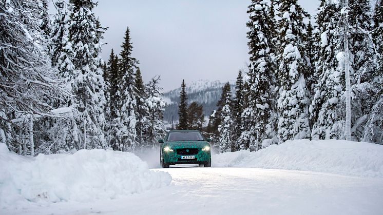 I-PACE Winter testing_019