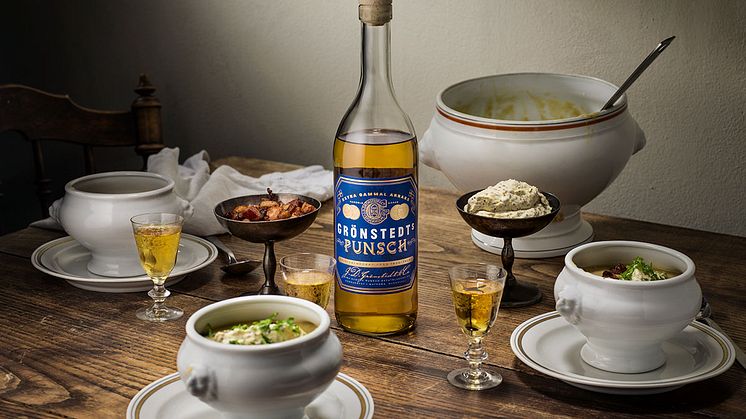 Grönstedts Blå punsch med ärtsoppa