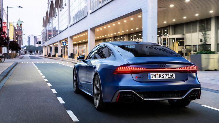 Audi RS 7 Sportback performance (Ascariblå mat)
