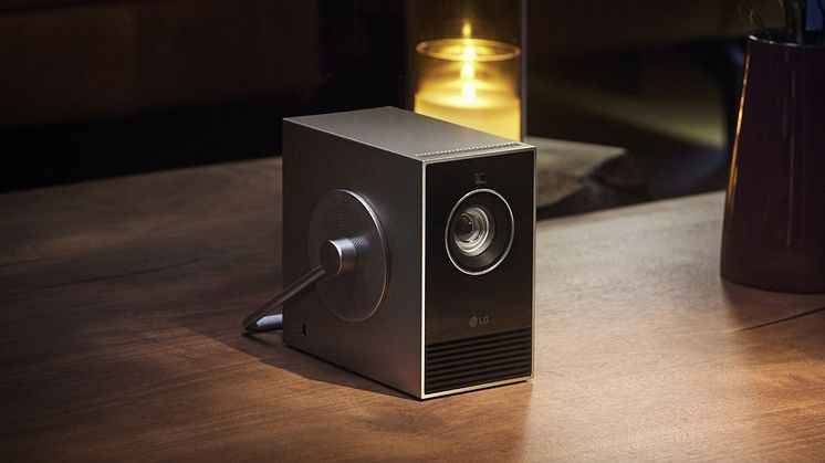 LG-CineBeam-Qube_1