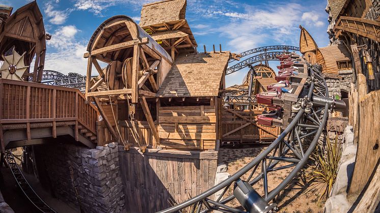 Brühl_Phantasialand,_Taron
