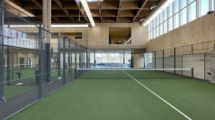 Rekord i återbruk när tillfälliga Östermalmshallen blir padelhall i Mölnlycke
