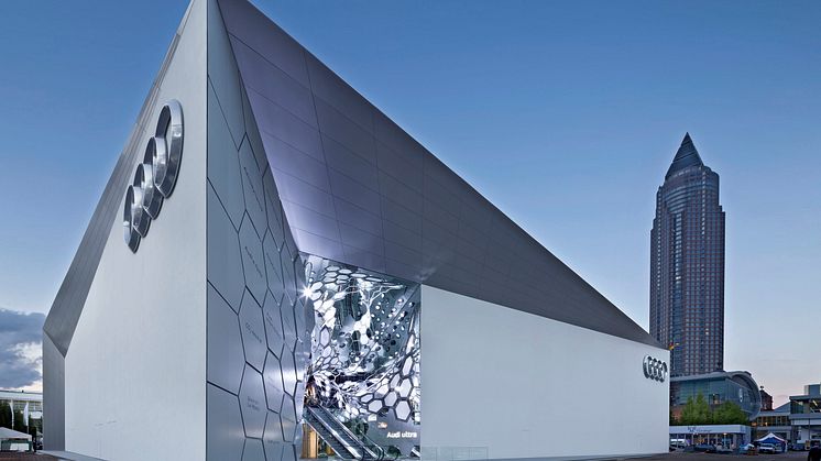 Audis stand udefra på Frankfurt International Motor Show 2015