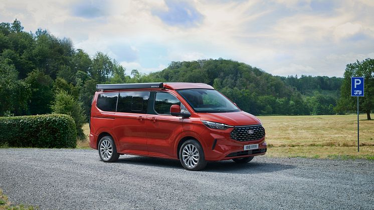 2023_FORD_Transit_Custom_Nugget_14
